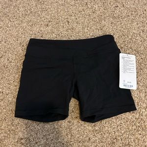 Ivivva endless ambition black shorts girls size 14 new with tags
